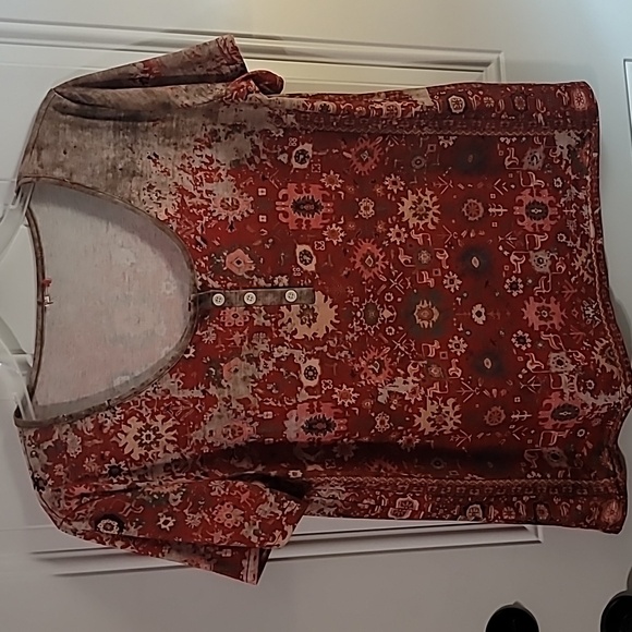 Bohemian Red and Green Women's Top - Picture 4 of 8